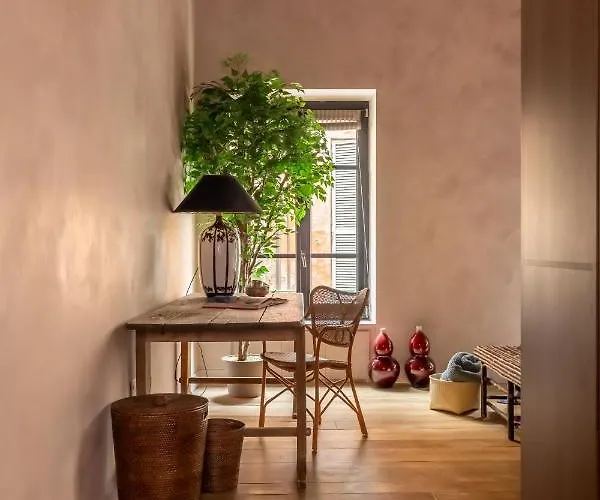 Apartment Casa Terra, A Burghesius Rome